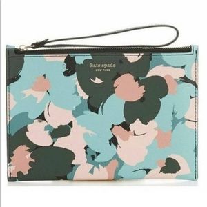 Kate Slade Margaux Brush Bloom Wristlet!